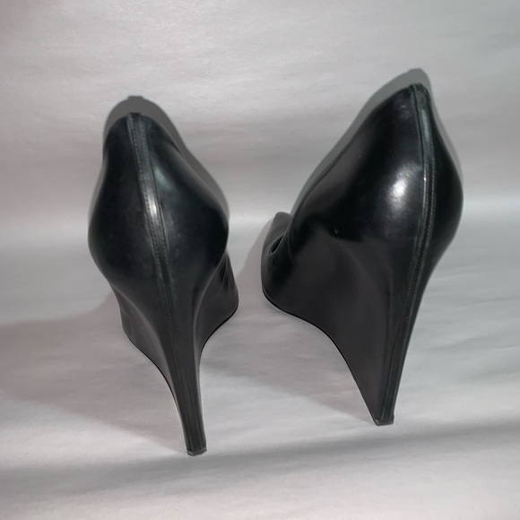 BALENCIAGA size 38.5 KNIFE wedge heel PUMPS - Picture 8 of 10